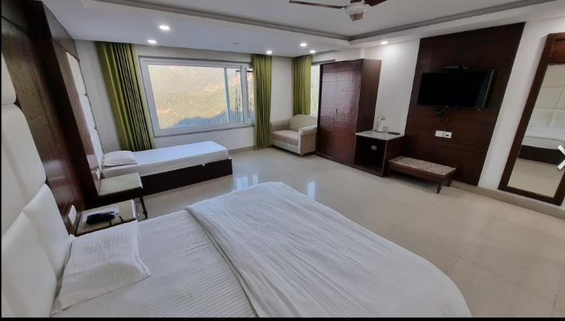 Deep Hotel Mussoorie Bagian luar foto