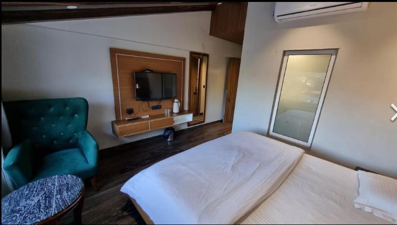 Deep Hotel Mussoorie Bagian luar foto