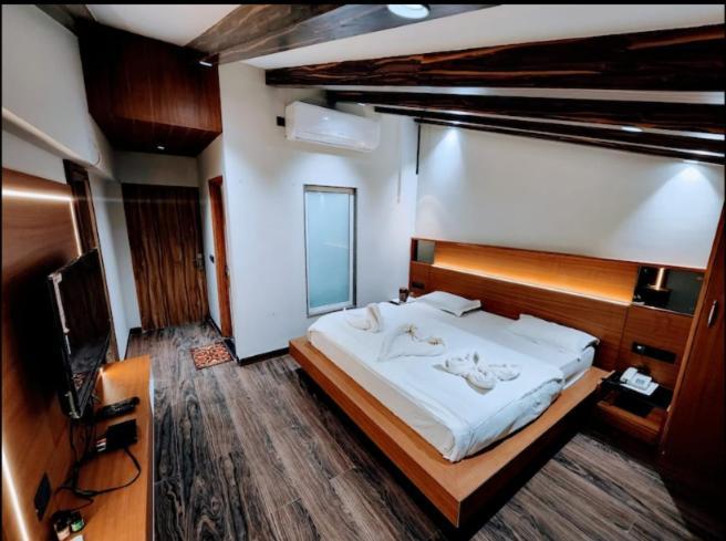 Deep Hotel Mussoorie Bagian luar foto