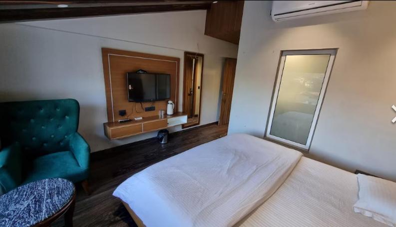 Deep Hotel Mussoorie Bagian luar foto