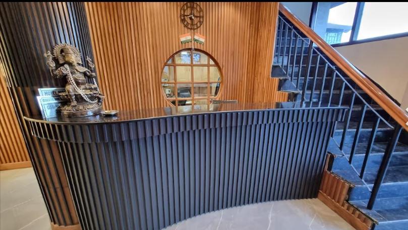 Deep Hotel Mussoorie Bagian luar foto